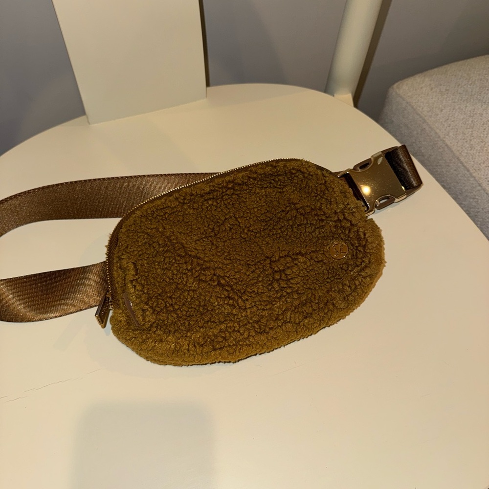 Lululemon Fleece Everywhere Belt Bag